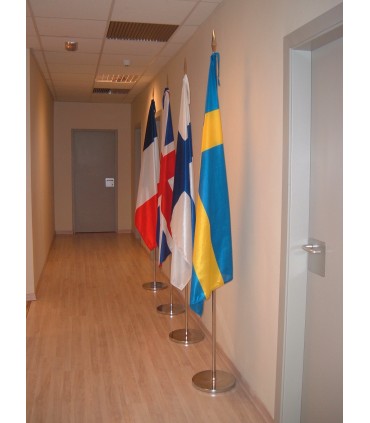 Peana y Asta cromada plana