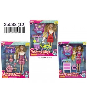 Muñeca en caja con animales