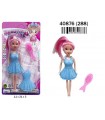 Muñeca con accesorios